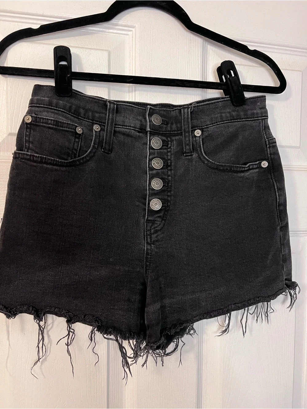 #537 Madewell High Rise Button Fly Black Frayed Hem Denim Shorts Size 26 EUC